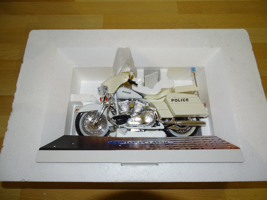 Moto 1/10 Guiloy US Police Custom Classic Politie Superbe, Overige merken, Ophalen of Verzenden, Zo goed als nieuw, Groter dan 1:32