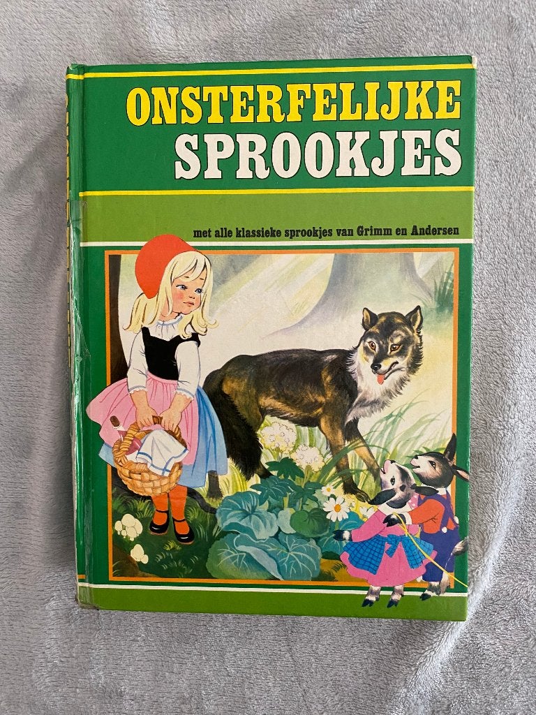 Boek: Onsterfelijke Sprookjes, Boeken, Sprookjes en Fabels, Ophalen of Verzenden, Gelezen