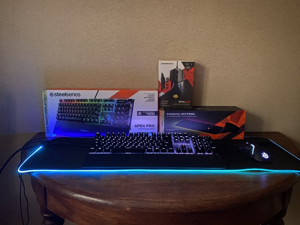 SteelSeries Gaming Setup – Apex Pro + Rival 600 + QcK Prism, Souris, Comme neuf, Enlèvement, Steelseries