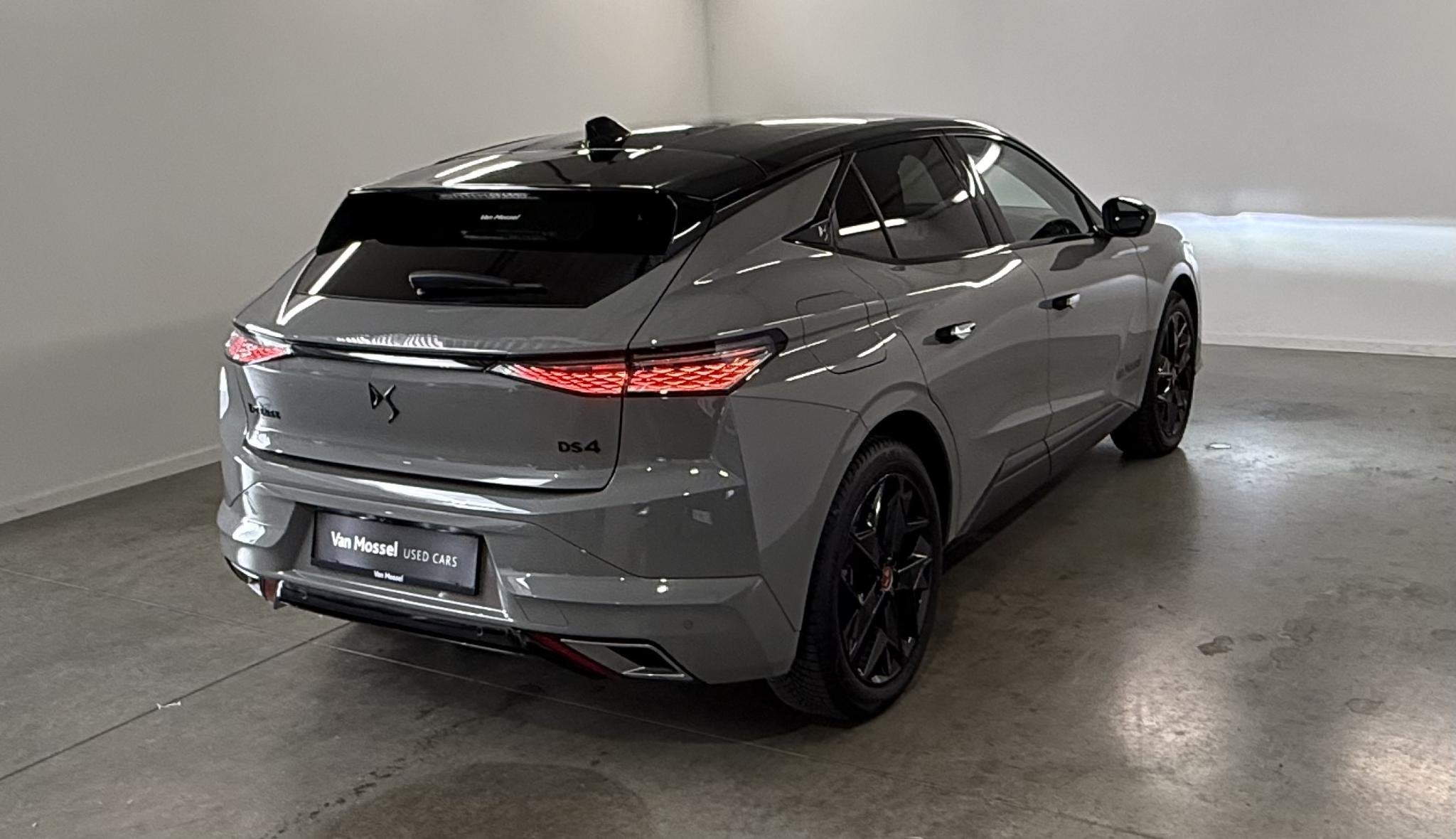 DS DS 4 E-TENSE Performance Line (automatique), Autos, https://public.car-pass.be/vhr/fa802393-6686-462c-9e7a-4b80e1240b16, Argent ou Gris