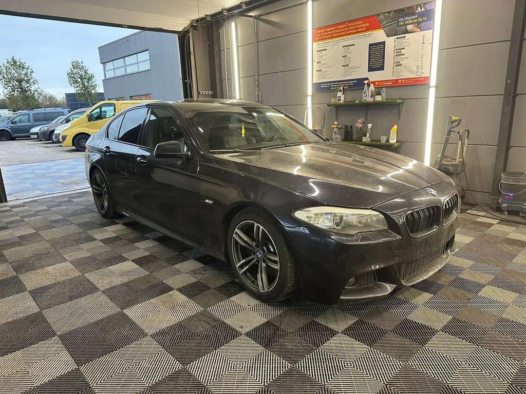 BMW 530 i benz. FULL M-PAKKET OPEN DAK AUTOMAAT, Auto's, BMW, Automaat, Euro 5, Gebruikt, Zwart
