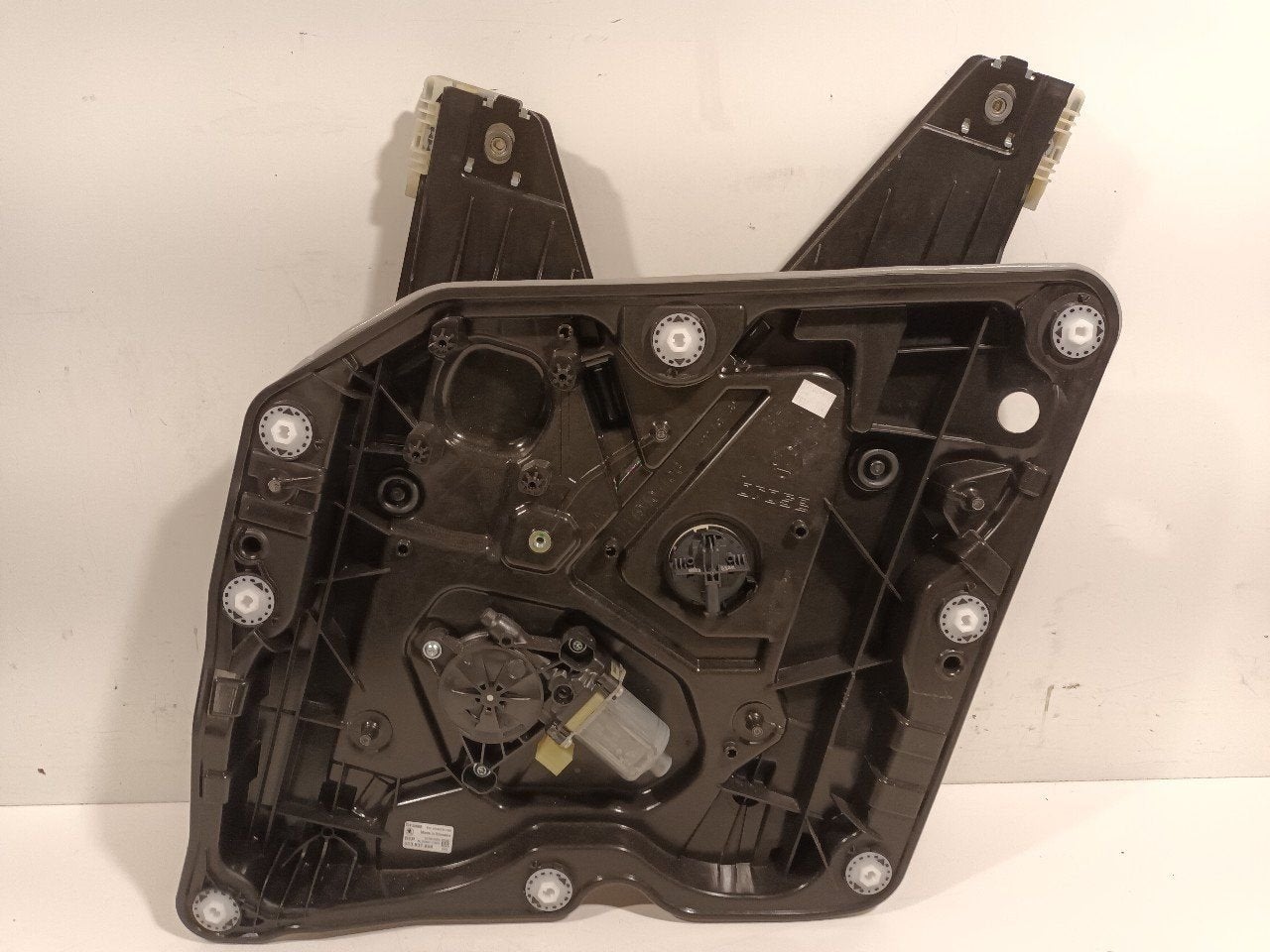 Raammechaniek elektrisch rechts voor Skoda Octavia, Onderdelen@venauto.nl, Van der Ven Autorecycling B.V., Ettenseweg 76, 4706 PB Roosendaal, The Netherlands