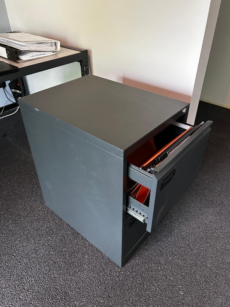 ladeblok, Ophalen, Minder dan 50 cm, 1 of 2 laden, Zo goed als nieuw