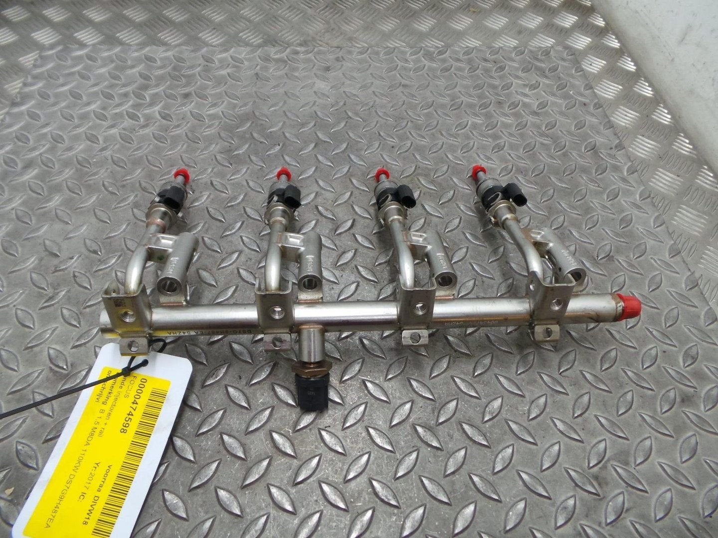 FORD FOCUS BRANDSTOF INJECTOR / VERSTUIVER 2017, Enlèvement ou Envoi, Utilisé, Stiba membre