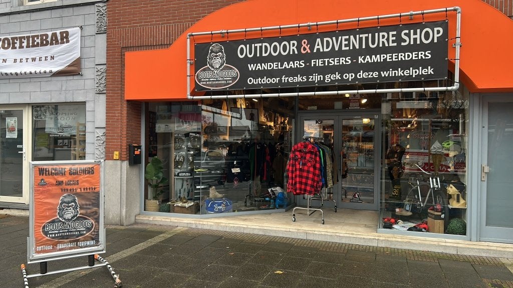 Overname, Zakelijke goederen