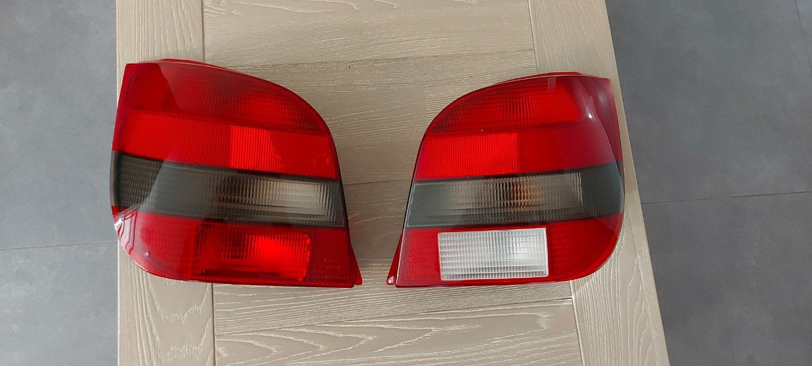 Ford Fiesta RS turbo - xr2i Chianti achterlichten, Enlèvement, Ford