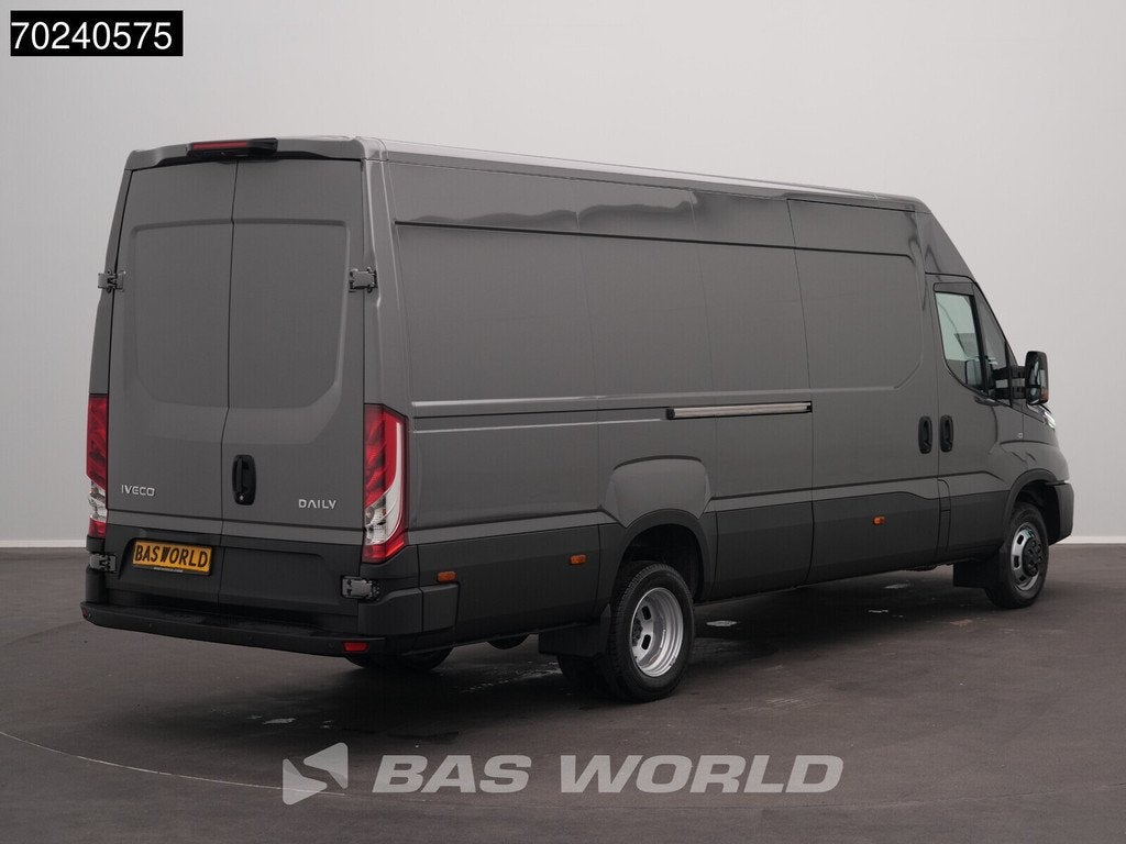 Iveco Daily 35C18 BPM VRIJ! 3.0L Automaat L3H2 180PK Dubbell, Auto's, Bestelwagens en Lichte vracht, Automaat, Stof, Euro 6, 4 cilinders