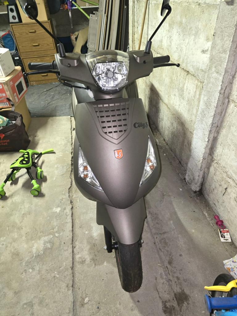 Scooter te koop Klasse A, Fietsen en Brommers, Ophalen, Zo goed als nieuw