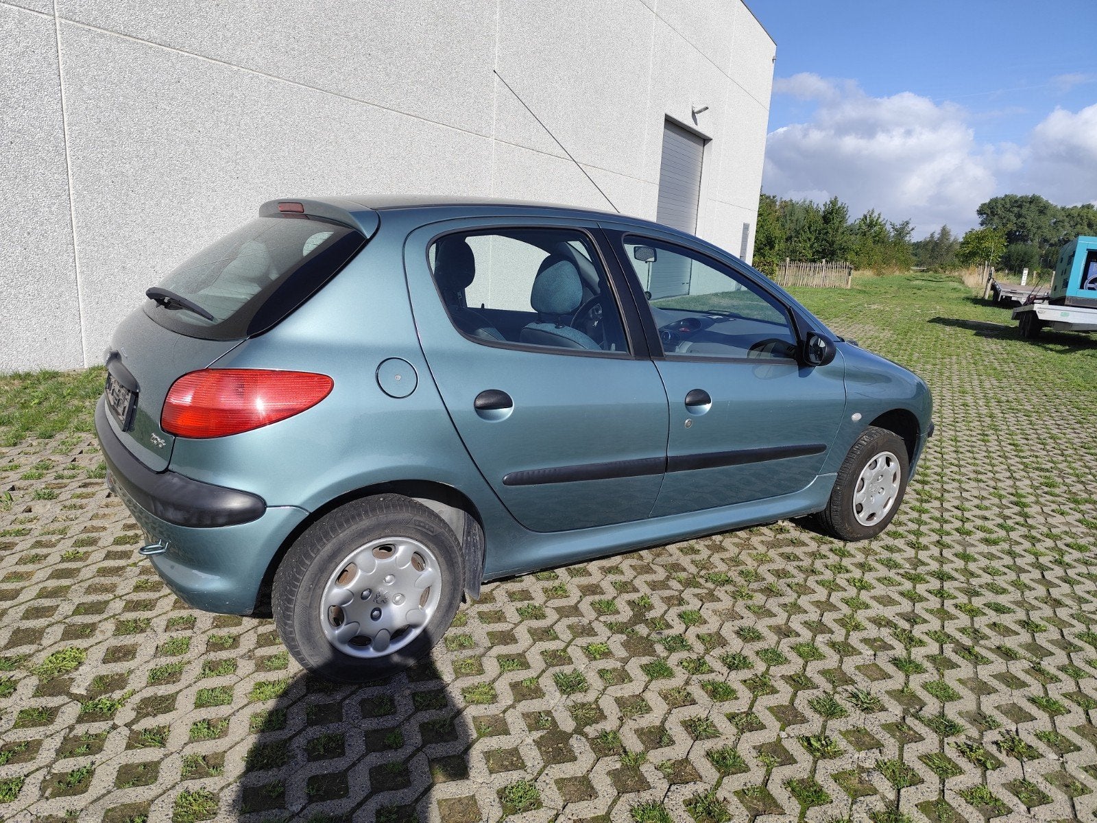 magnifique Peugeot 206 1100cc à peine 112dkm homologuée, Autos, Achat, Entreprise, Verrouillage central, Essence