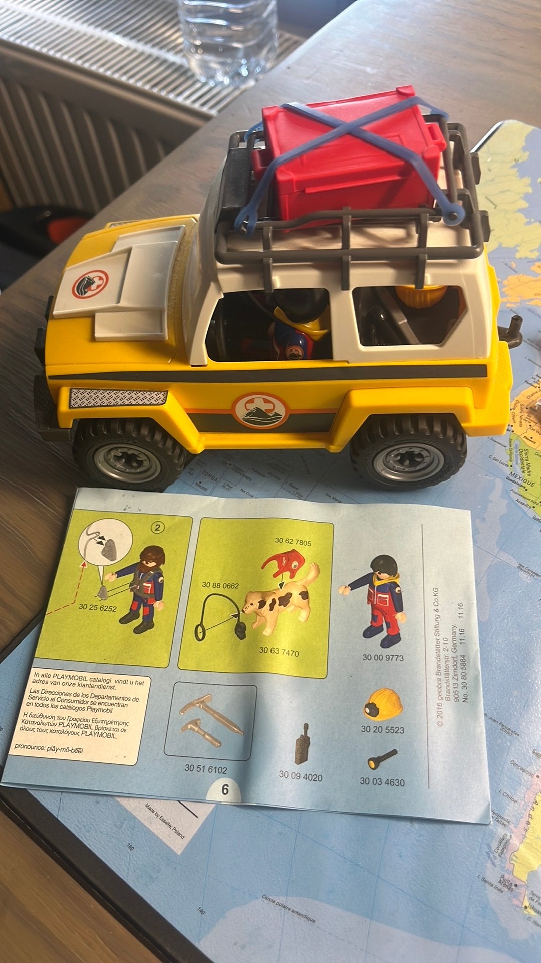 Playmobil soigneurs + voiture, Enlèvement ou Envoi, Comme neuf