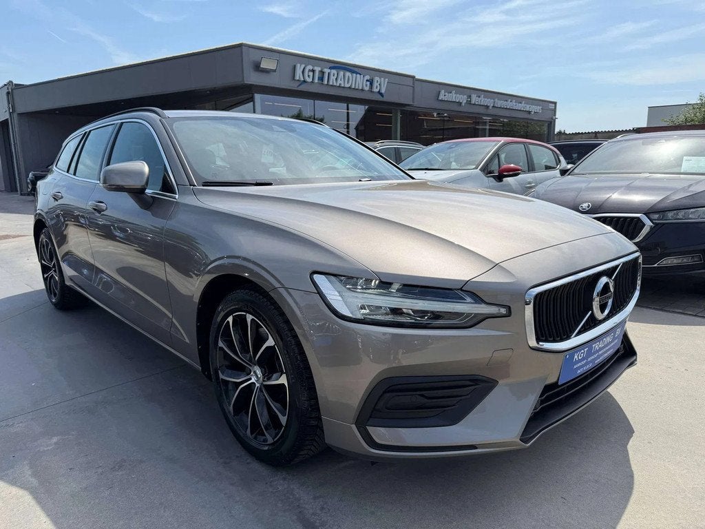 Volvo V60 2.0 B3 AUTOMAAT NAVIGATIE FULL LED CARPLAY TREKHAA, Auto's, Volvo, Automaat, Gebruikt, 4 cilinders, 1969 cc