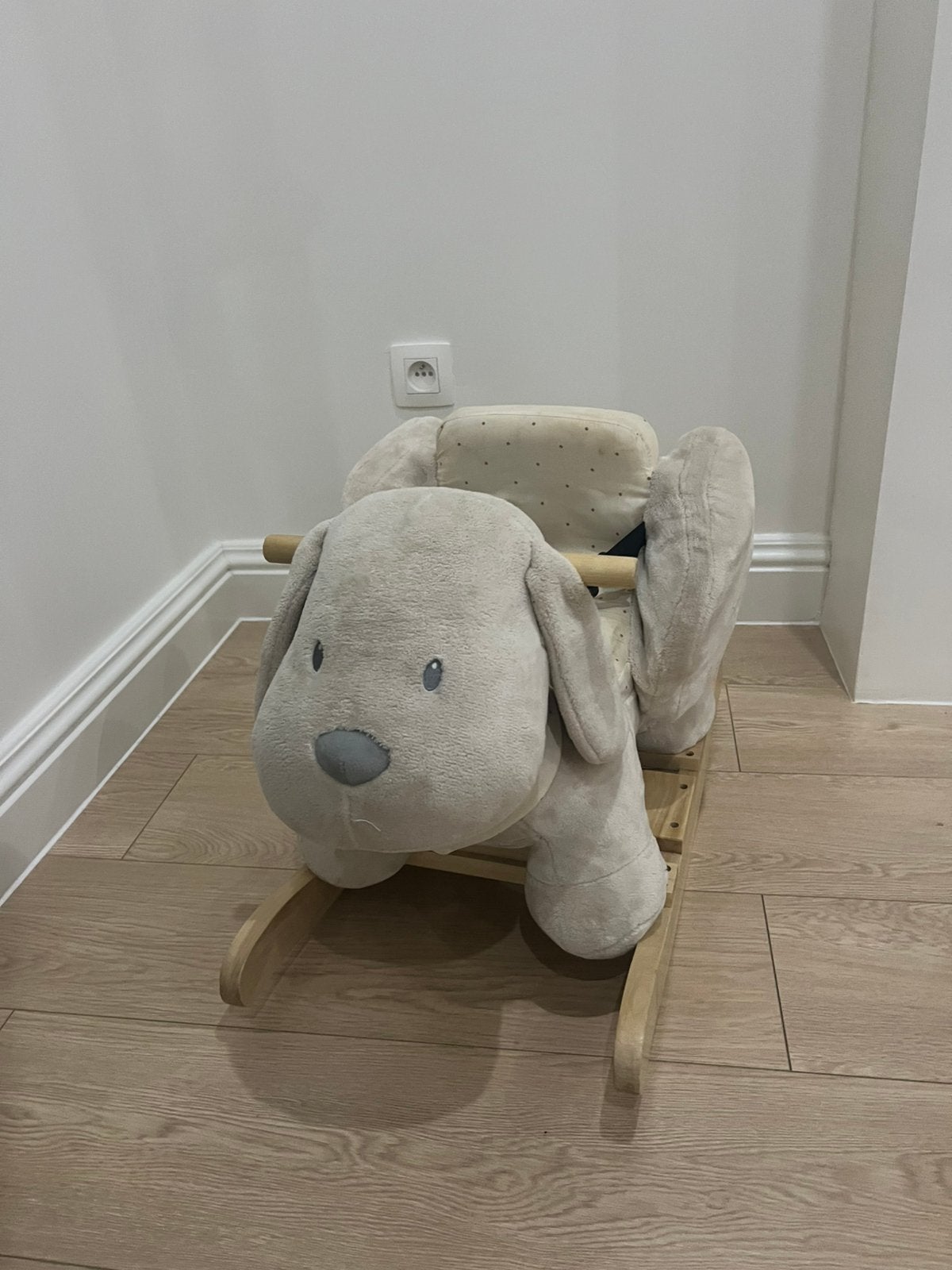 Nattou schommelpaard/ schommelhond, Enfants & Bébés, Jouets | Jouets a bascule, Enlèvement, Comme neuf