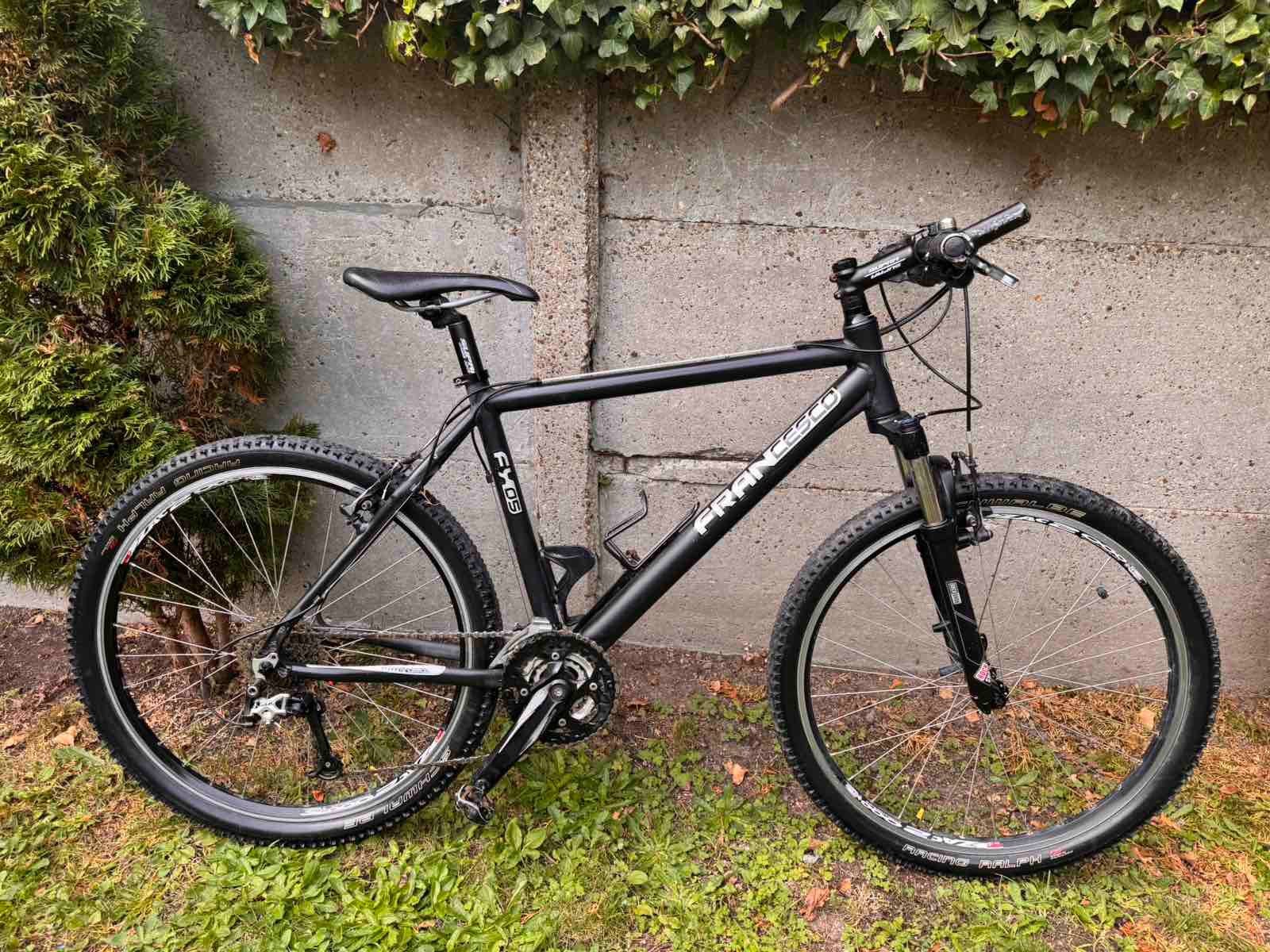 VTT avec équipement Shimano Deore et fourche RockShox, Enlèvement, Comme neuf, Hommes, Trek