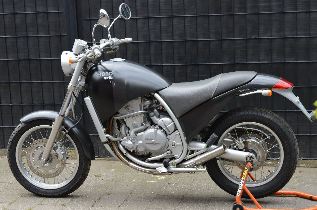 Aprilia Moto 6.5 Starck - 8km sinds NIEUW, Permis Moto A, Neuf, 12 à 35 kW, 1 cylindre