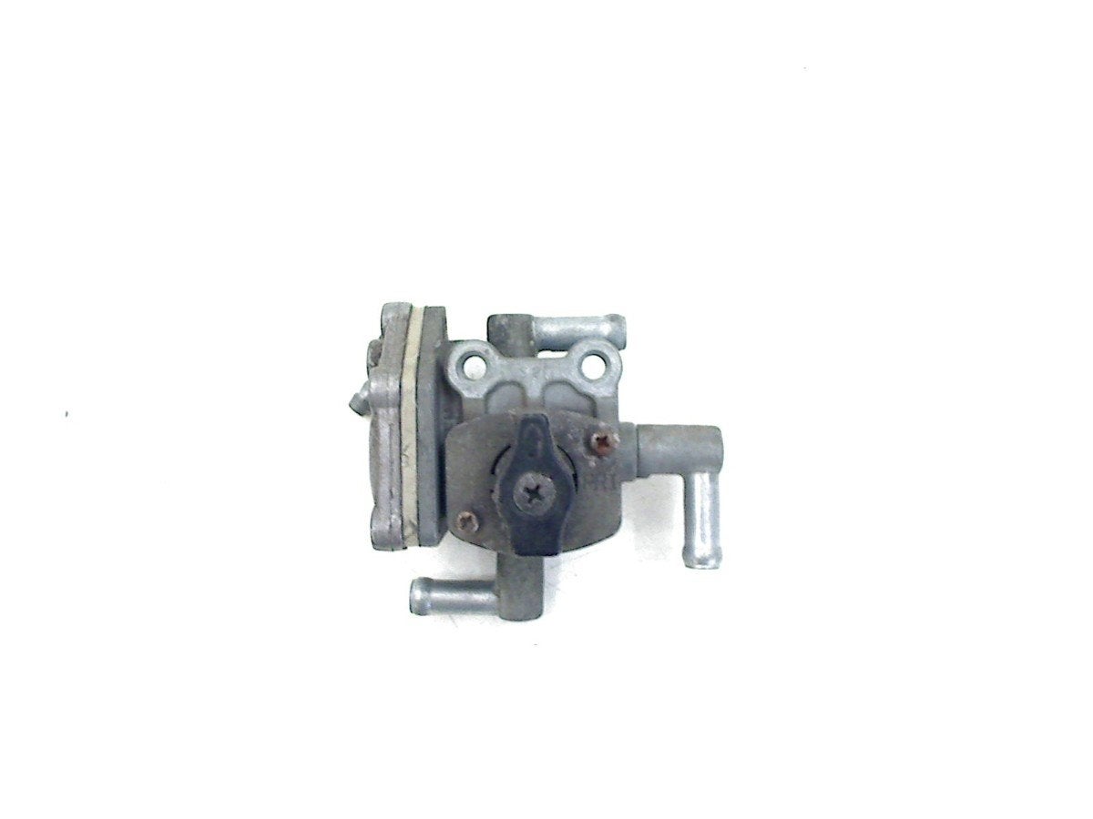 ROBINET DE CARBURANT Suzuki GS 500 E 1989-2003 (GS500E), Suzuki Deutschland GmbH, Utilisé, Kontakt@suzuki.de, Suzuki-Allee 7
64625  Bensheim, DE