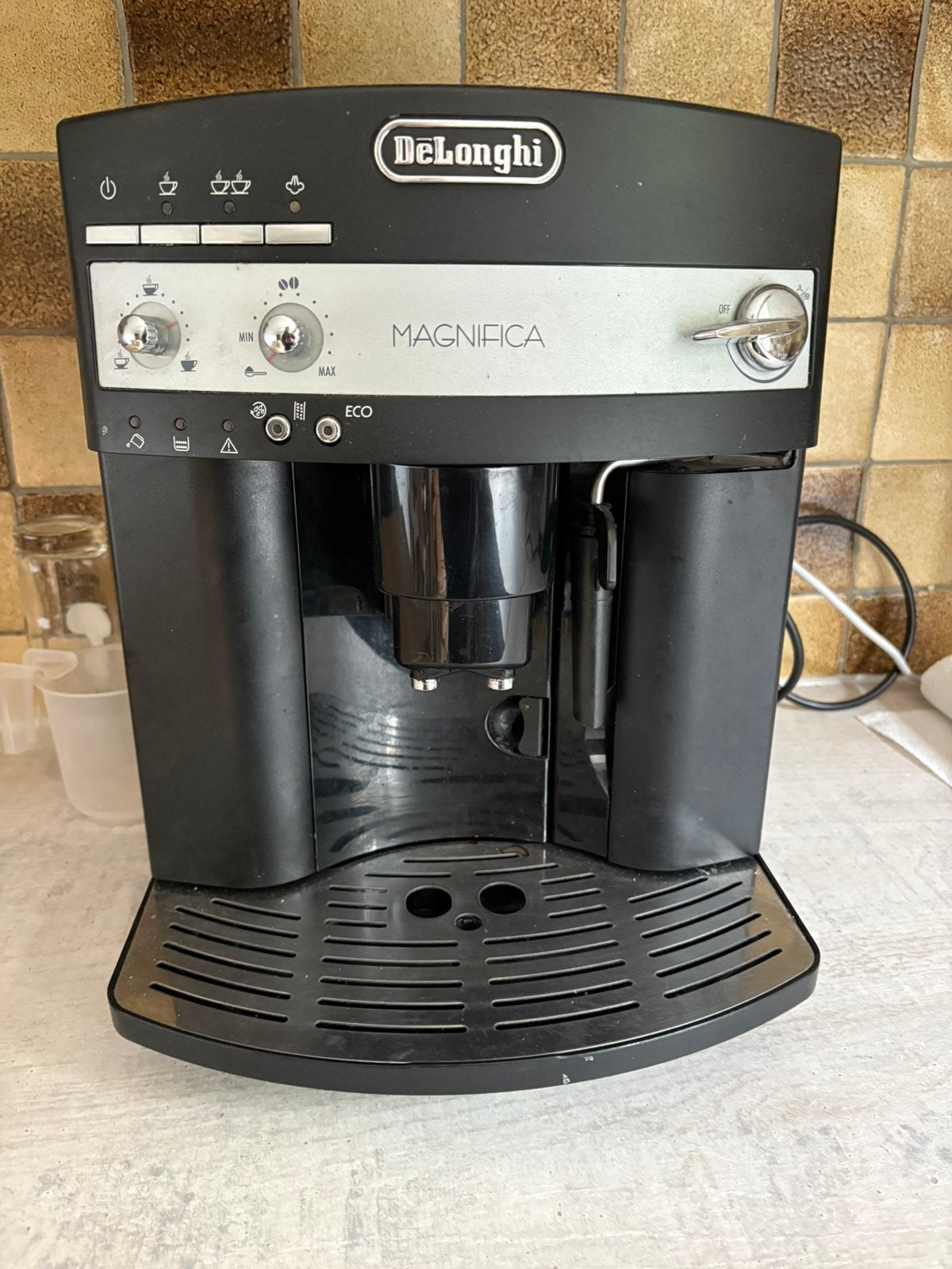 koffiemachien voor bonen en poeder, Elektronische apparatuur, Ophalen, Gebruikt, Koffiemachine, 2 tot 4 kopjes