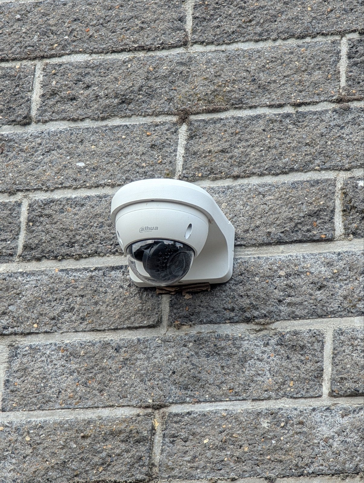 Dahua IP camerasysteem – 3x 3MP PoE camera + NVR4104-P-4KS2, Ophalen, Zo goed als nieuw