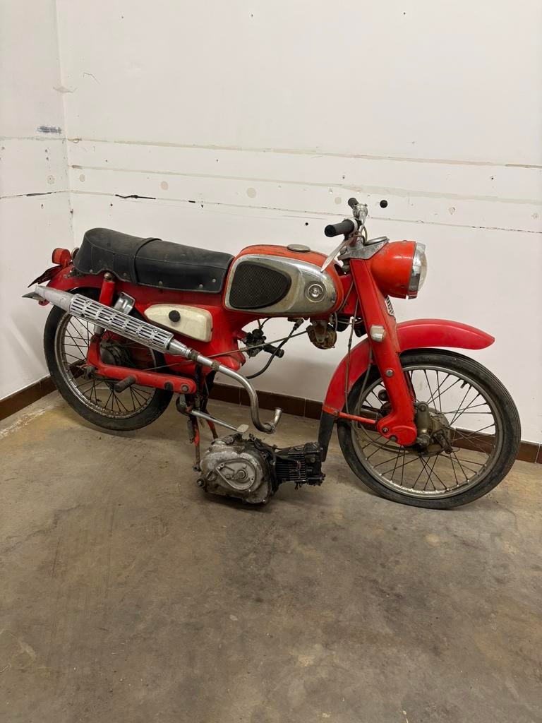 Franse honda C110 project, Fietsen en Brommers, Ophalen