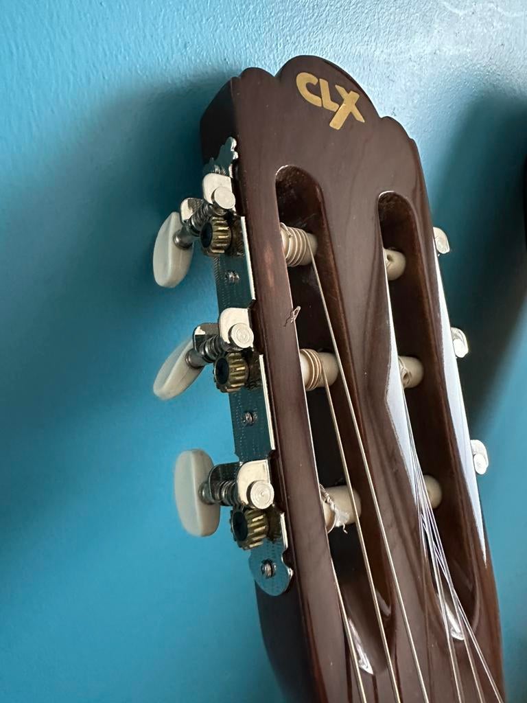 Guitar te koop, Musique & Instruments, Instruments à corde | Guitares | Basses, Enlèvement, Comme neuf