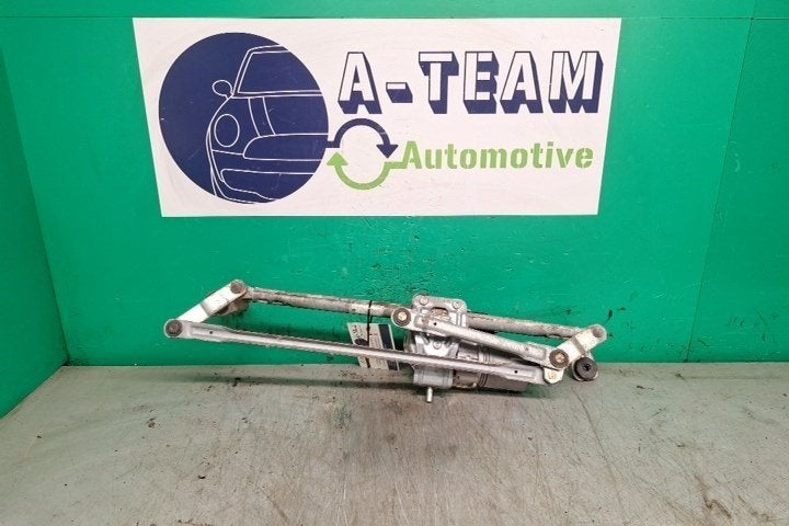 MOTEUR + TRINGLERIE ESSUIE GLACE AVANT Golf V (1K1), Robert Bosch AG, Volkswagen, Utilisé, Robert-Bosch-Allee 1
74232  Abstatt, DE