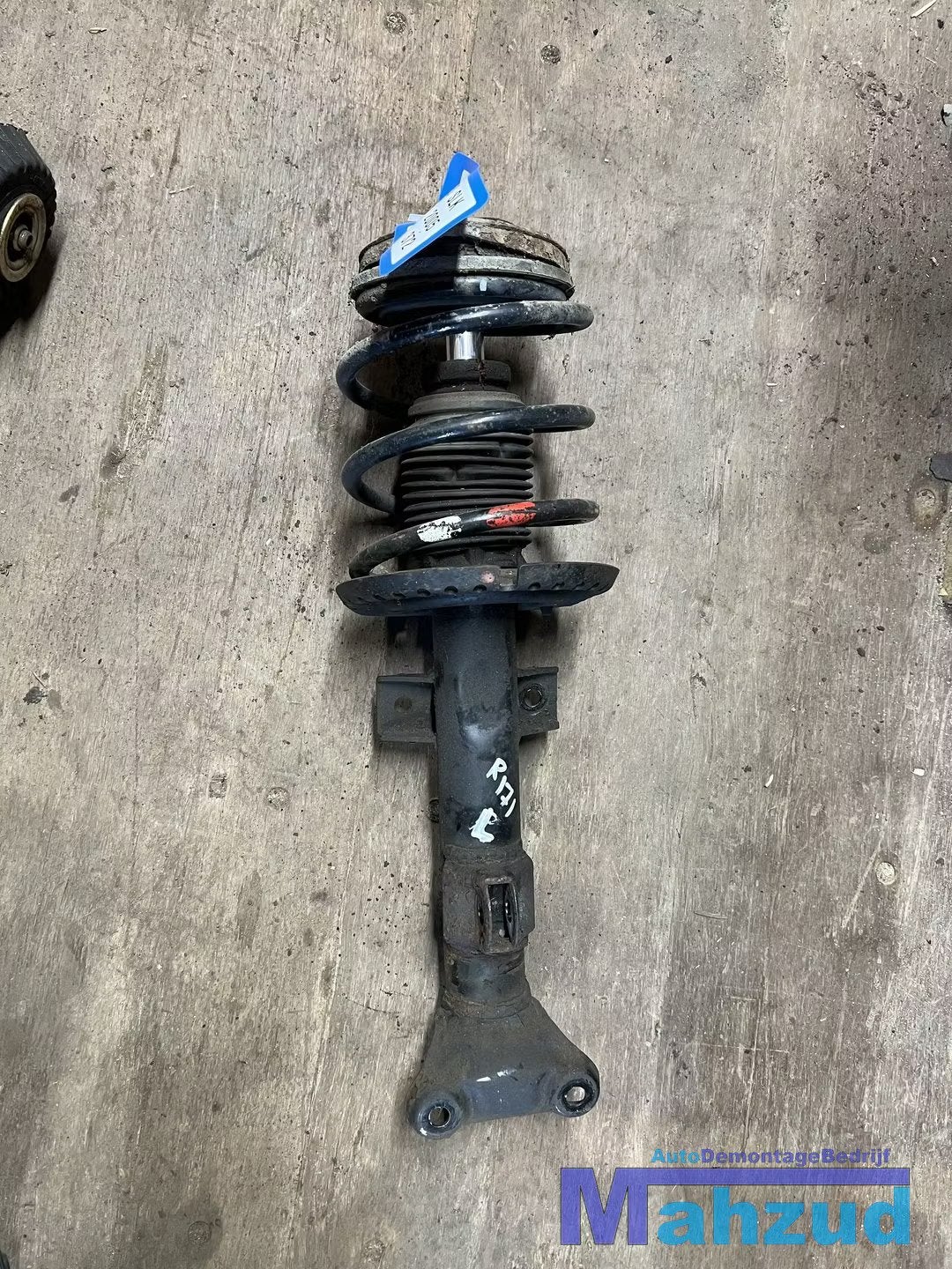 MERCEDES SLK R171 1.8 Links voor veerpoot 2005-2011, Mercedes-Benz AG, Mercedes-Benz, Utilisé, Mercedesstrasse 120
70372  Stuttgart, DE