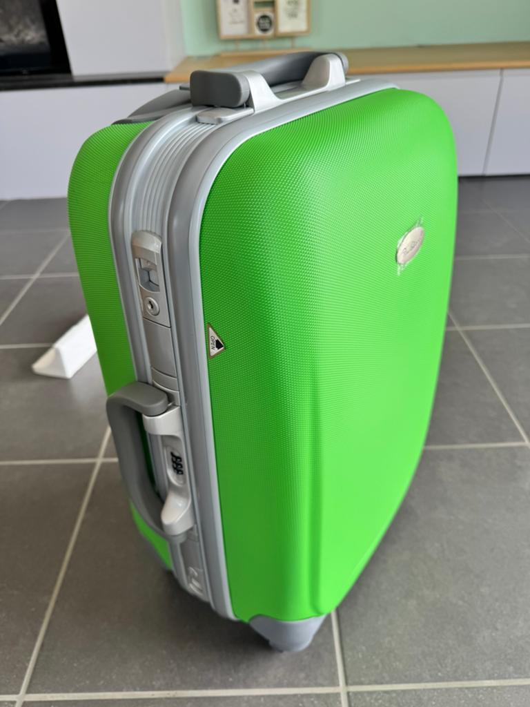 Nieuwe Piero Erbacci Perla 20" koffer - Limoenkleur, Motoren, Ophalen of Verzenden, Nieuw