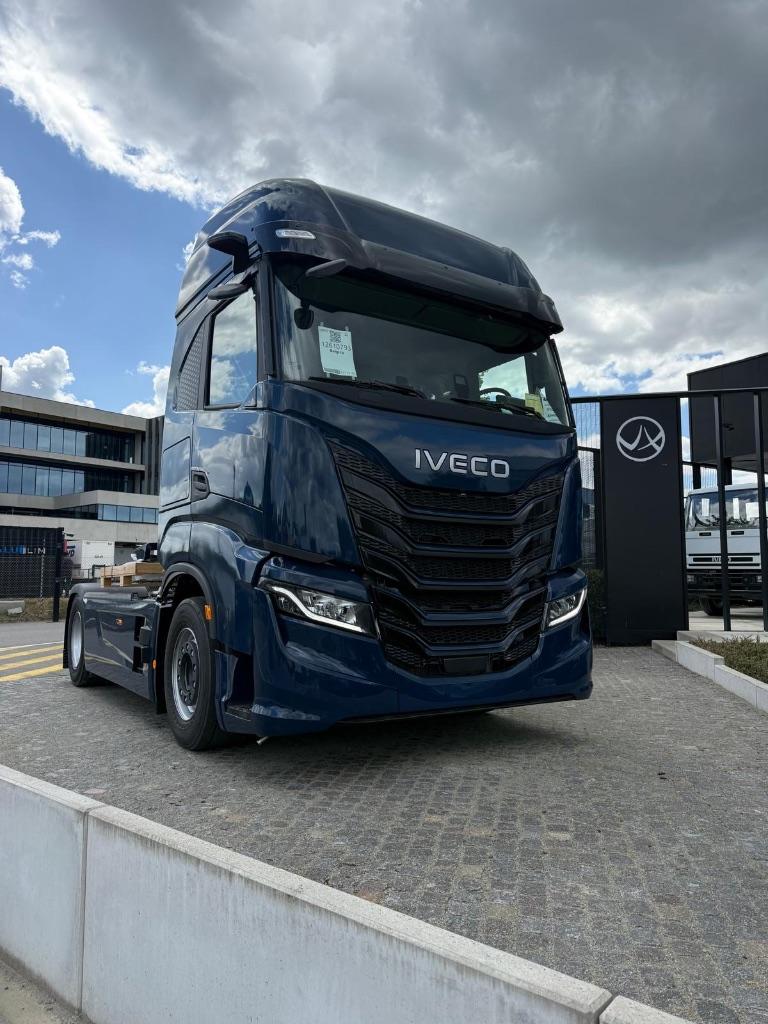 Iveco S-way in huurkoop vanaf 999€/maand, Auto's, Particulier, Te koop, Iveco