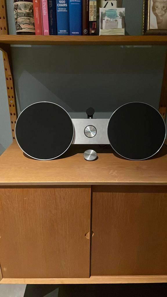 Beoplay A8 in uitstekende staat, Audio, Tv en Foto, Optische apparatuur | Verrekijkers, Ophalen, Zo goed als nieuw