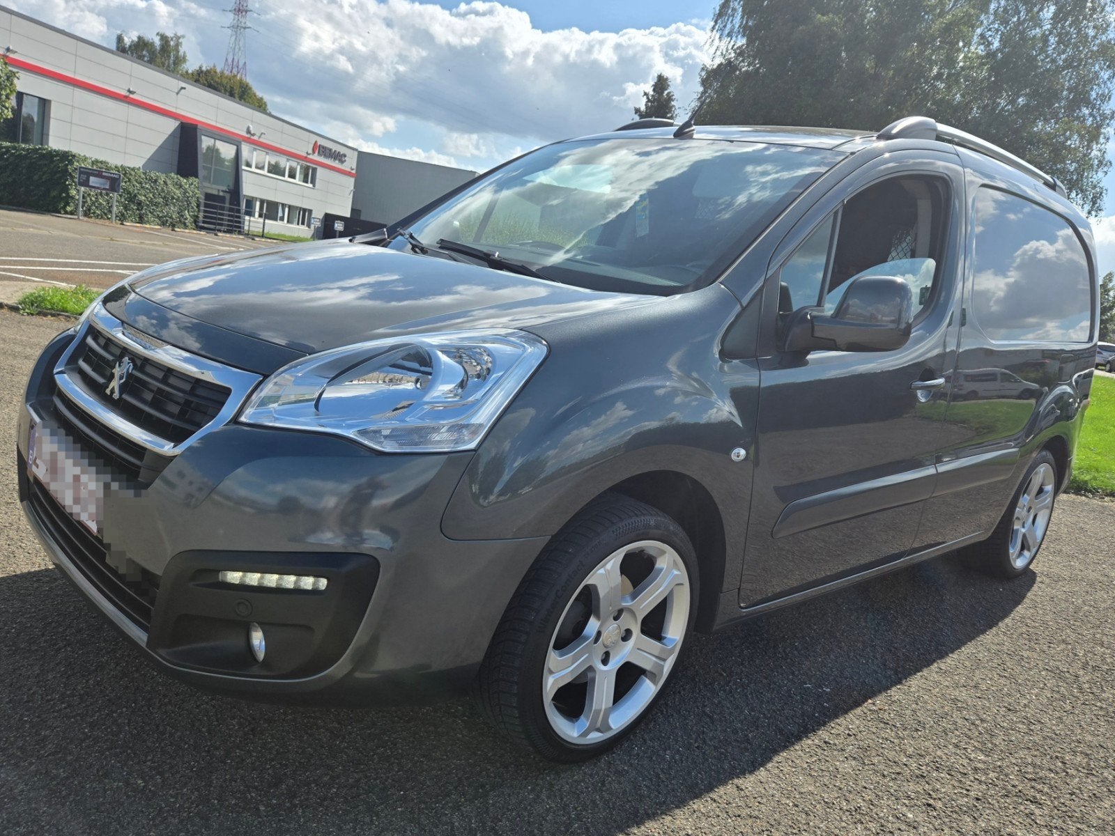 Peugeot partner 1.6hdi 120cv BV6 3places, Euro 6, 3 places, Autres couleurs, Noir