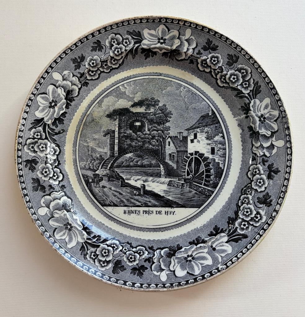 Ruines près de HUY assiette BOCH à Luxembourg 1813 faïence, Envoi