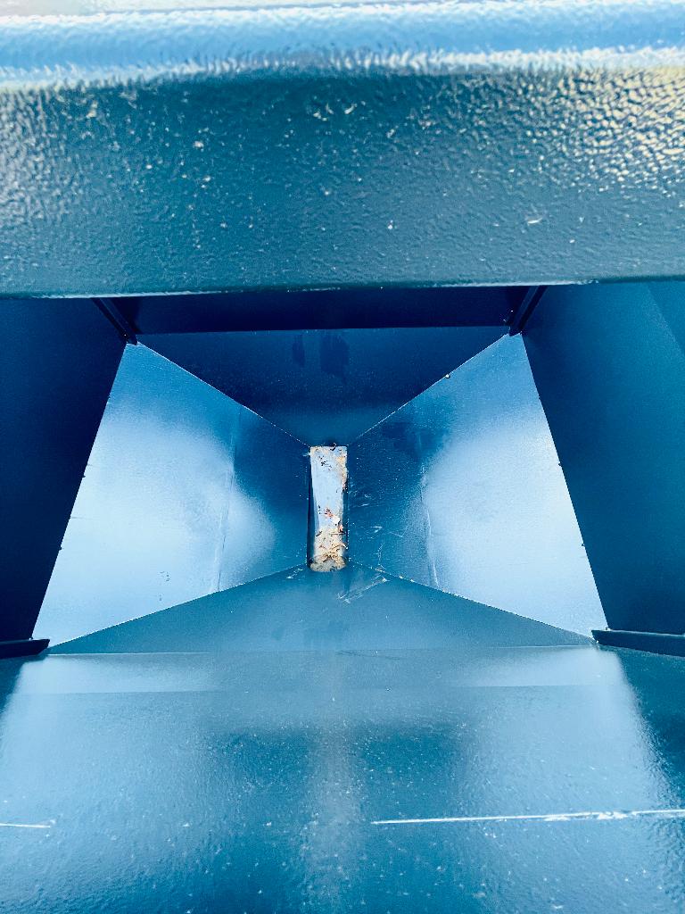 SILO/ CONTAINER/ TRECHTER, Ophalen