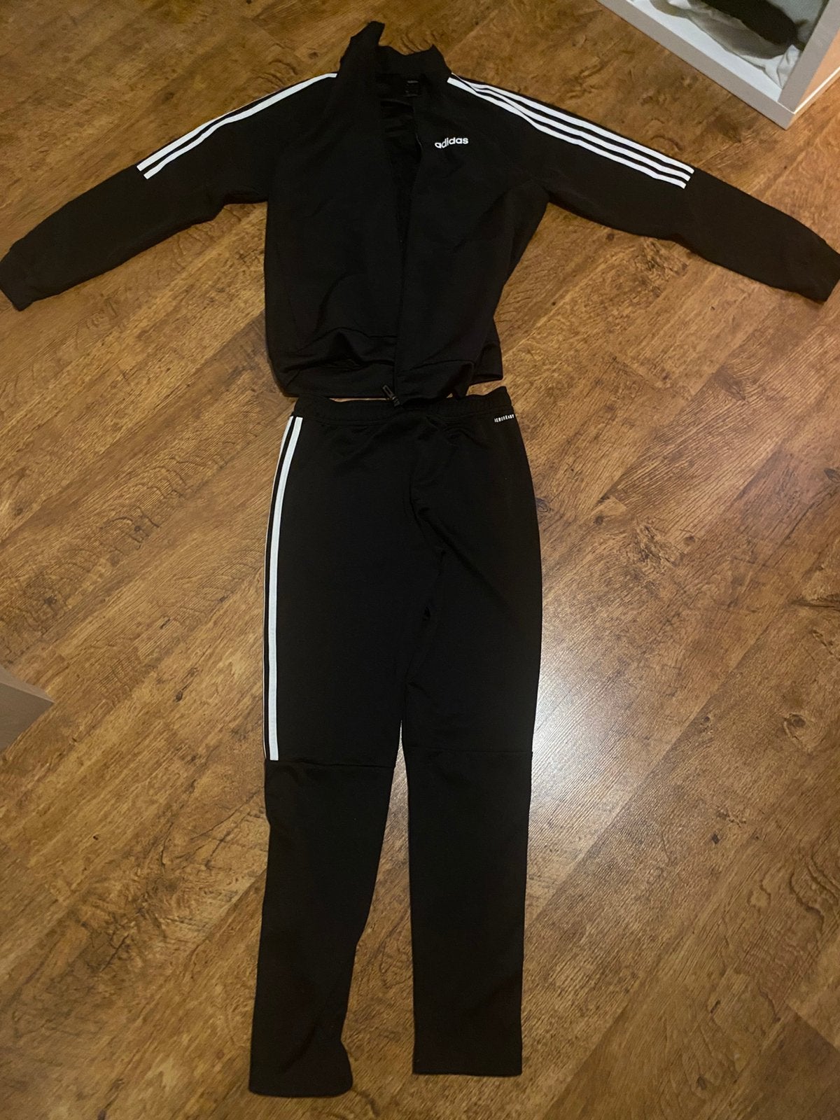Survêtement Adidas taille S, Enlèvement, Comme neuf