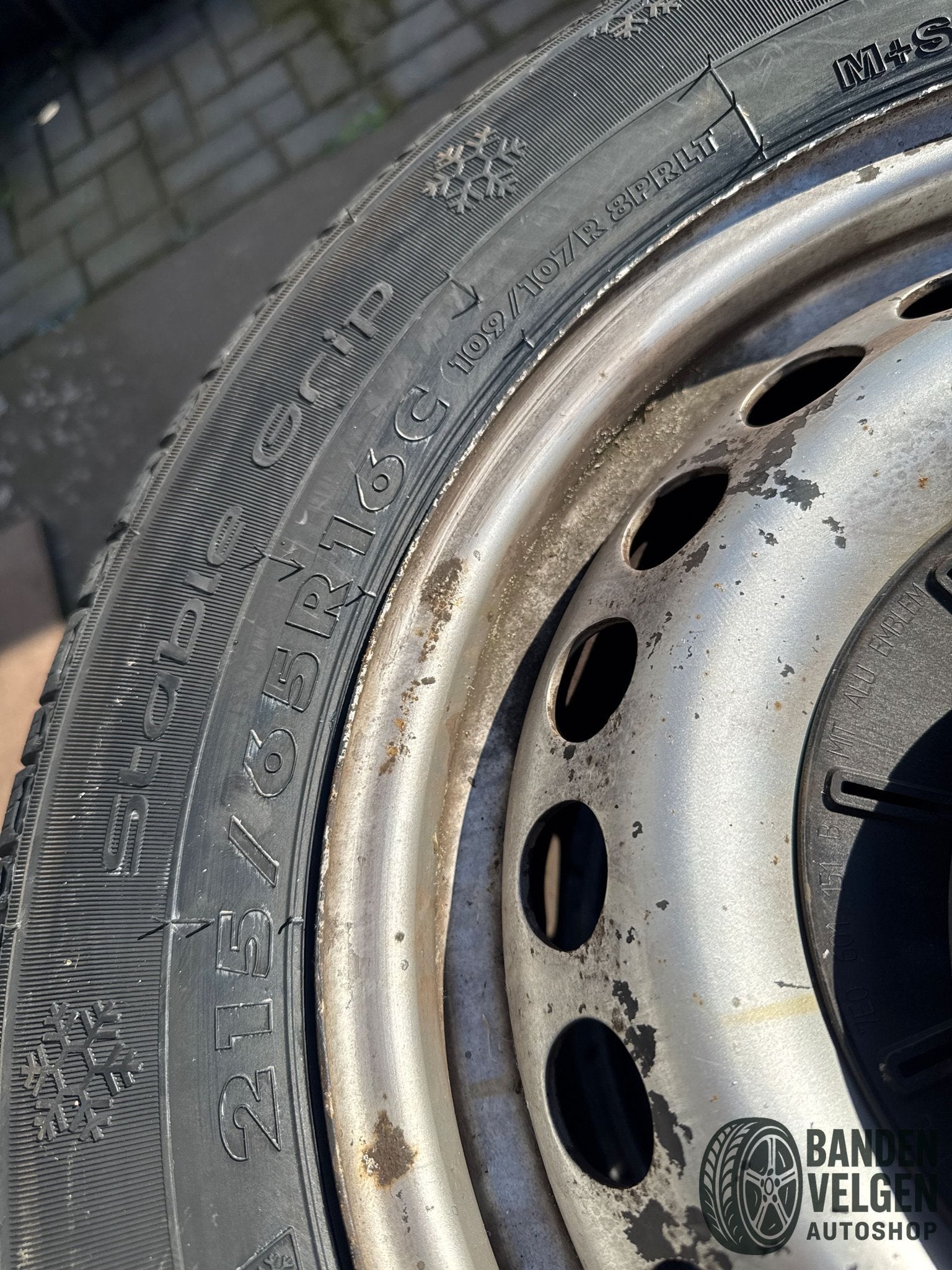 Volkswagen Transporter T5 en T6 Winterbanden Set 215-65-16 C, Auto-onderdelen, -, Banden en Velgen, -, Bestelwagen
