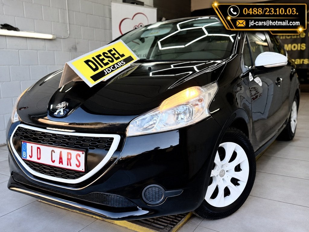 PEUGEOT 208 1.4 HDI ‼️GARANTIE 1 AN CTOK‼️, Auto's, Voorwielaandrijving, Stof, 50 kW, 4 cilinders