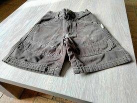 bruine short 104, Kinderen en Baby's, Ophalen of Verzenden