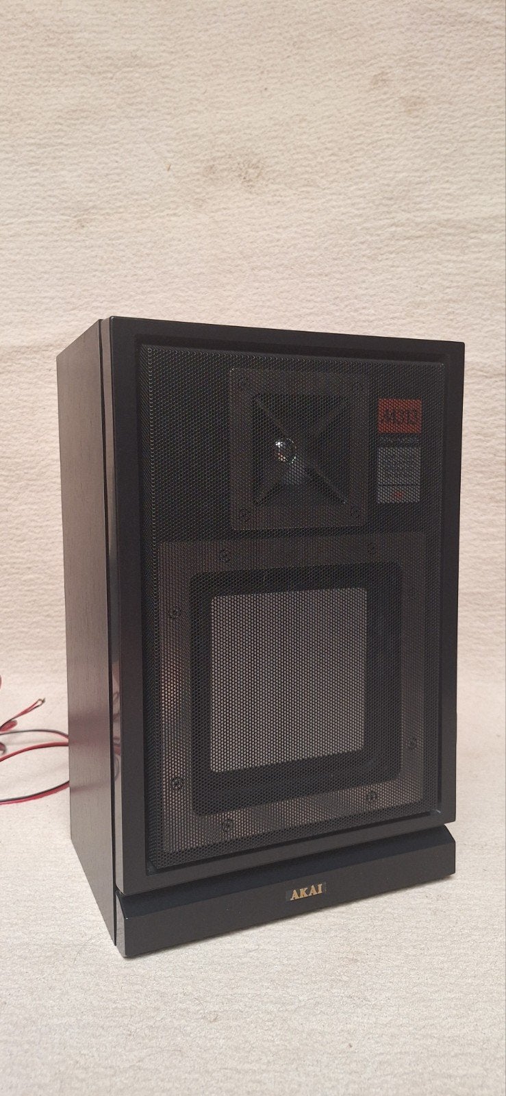 AKAI luidsprekers SW-M313, Ophalen, Inclusief kabels, Zo goed als nieuw, 60 tot 120 watt