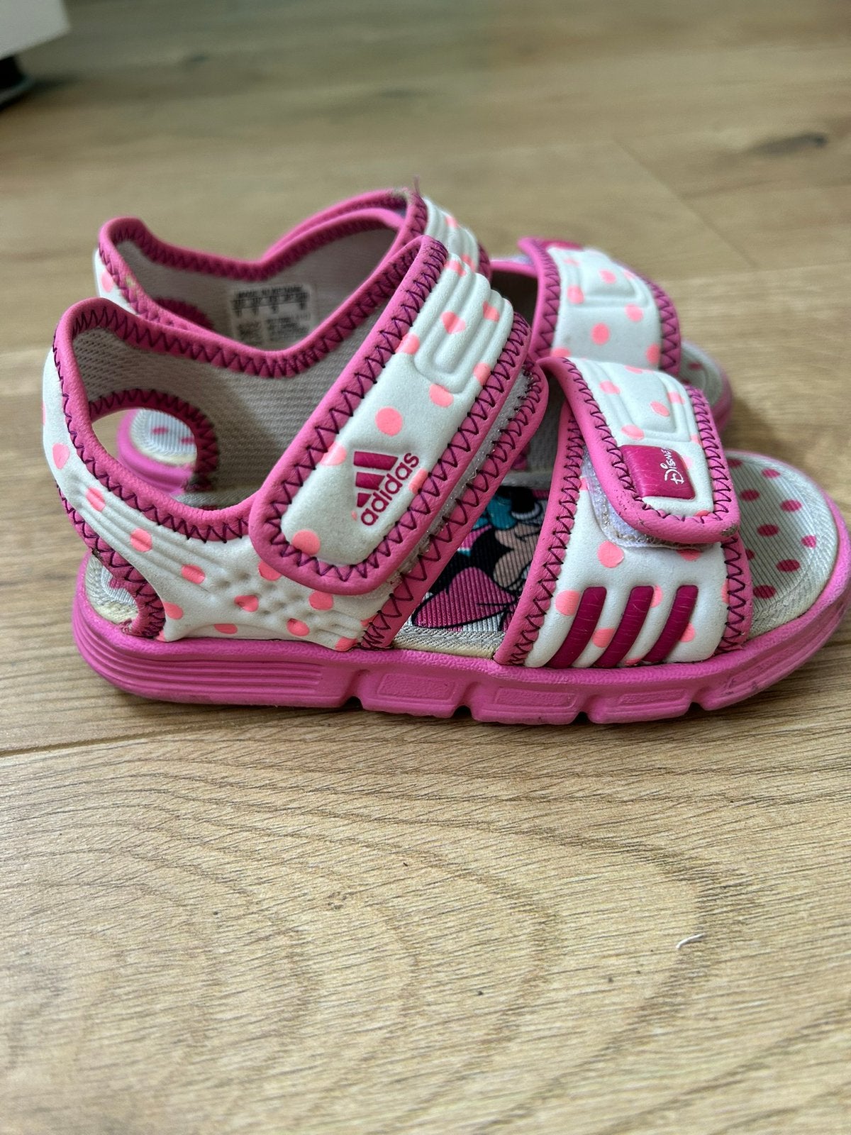 Adidas Disney Minnie Mouse sandalen maat 25, Schoentjes, Meisje, Ophalen of Verzenden, Zo goed als nieuw