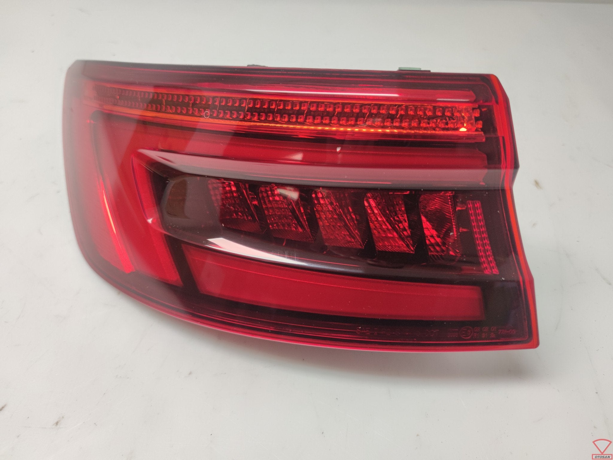 Audi A4 8W Sedan Dynamisch LED Achterlicht Links Buiten Nieu, AUDI AG, Audi, Kundenbetreuung@audi.de, Nieuw