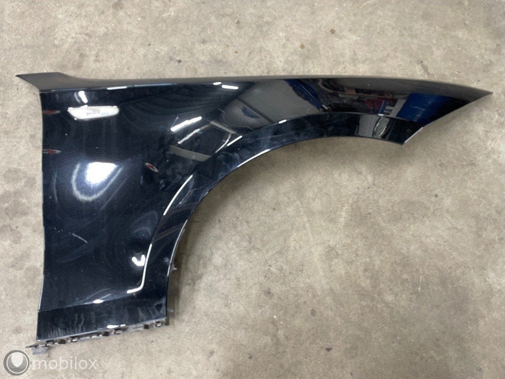 Rechter voorscherm rechts BMW 1-serie 41357133228, Enlèvement ou Envoi, Utilisé, BMW, BMW