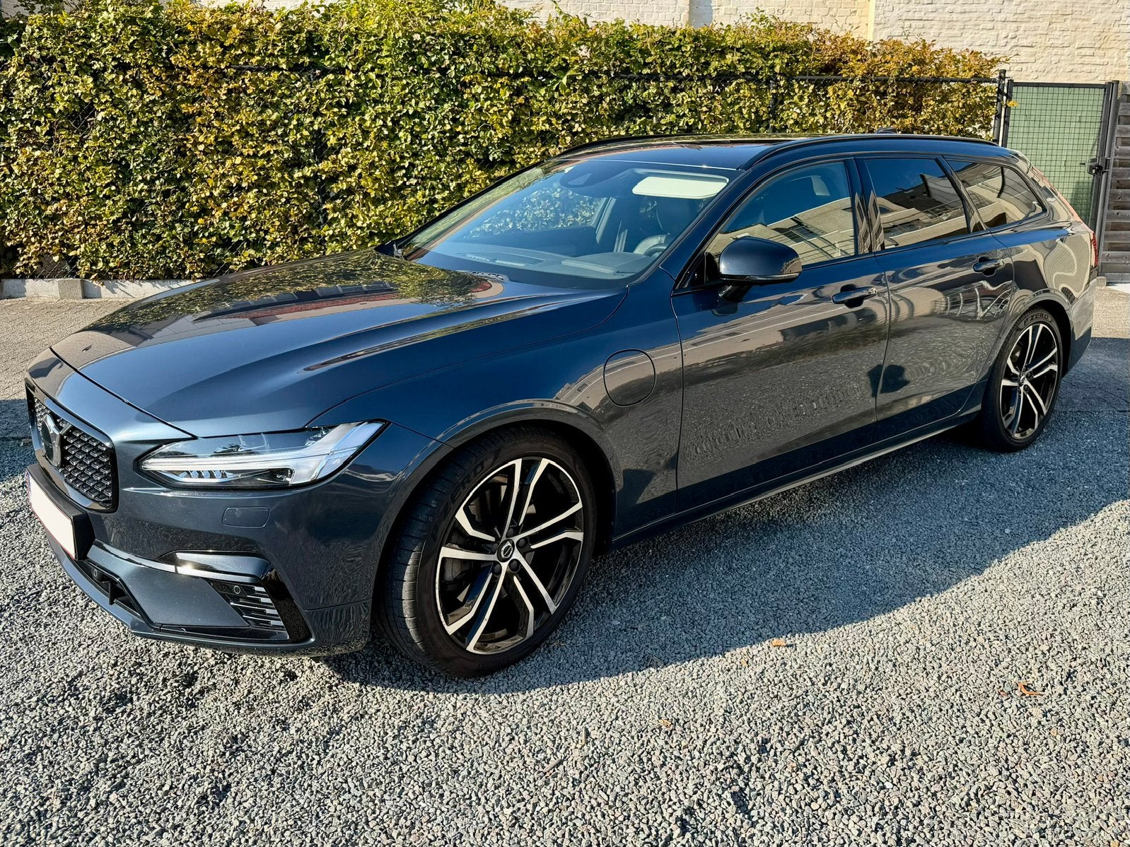 Volvo V90 Recharge R-Design T6 AWD Plugin-Hybrid, Auto's, Automaat, Dealer onderhouden, V90, 1969 cc