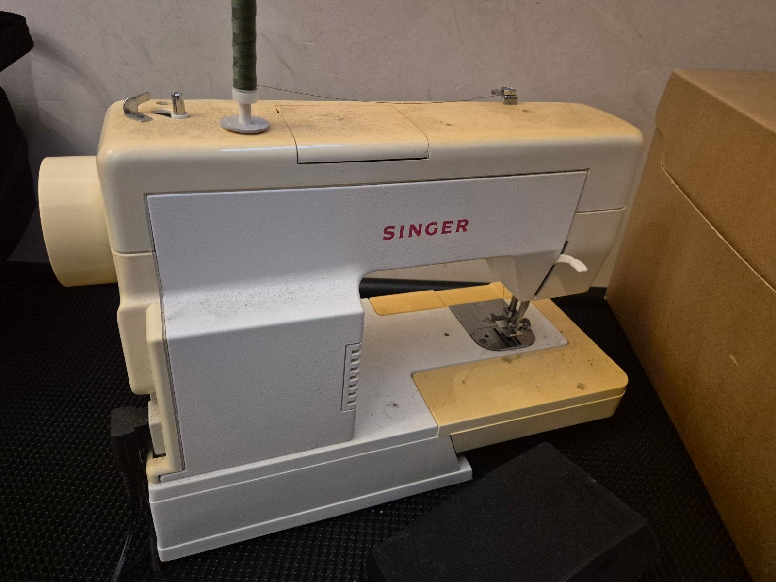 Machine à coudre Singer vintage mais fonctionnelle., Hobby & Loisirs créatifs, Za, Singer, Enlèvement ou Envoi, Singer