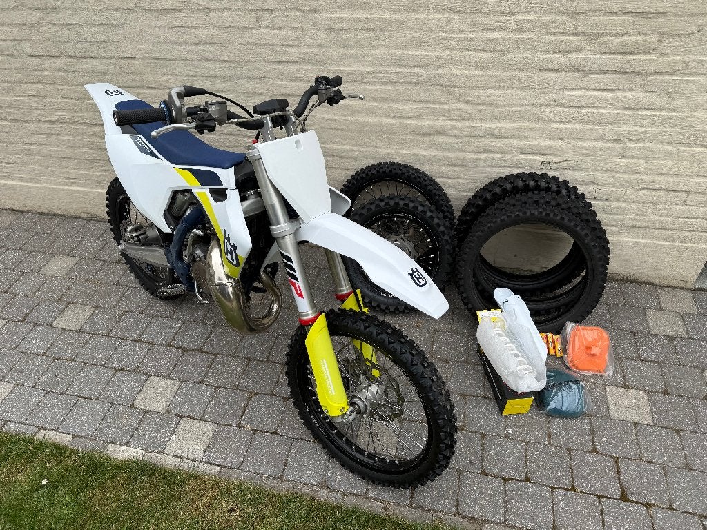 Husqvarna TC85 crossmotor 43.2 u (kleine+grote wielen), Motos, Motos | Husqvarna, Particulier, Moto de cross, Enlèvement