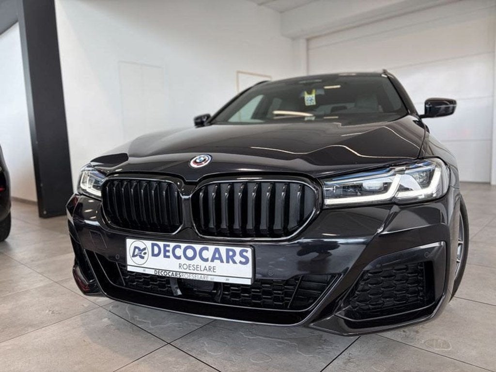 BMW Serie 5 M Pack / Sfeerverlichting / Trekhaak / Apple Ca, Autos, Cruise Control, Euro 6, Noir, 5 portes