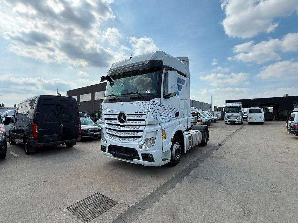 Mercedes-Benz Actros 1945 (Stock ID 43502), Auto's, Vrachtwagens, Automaat, Euro 6, 330 kW, Wit
