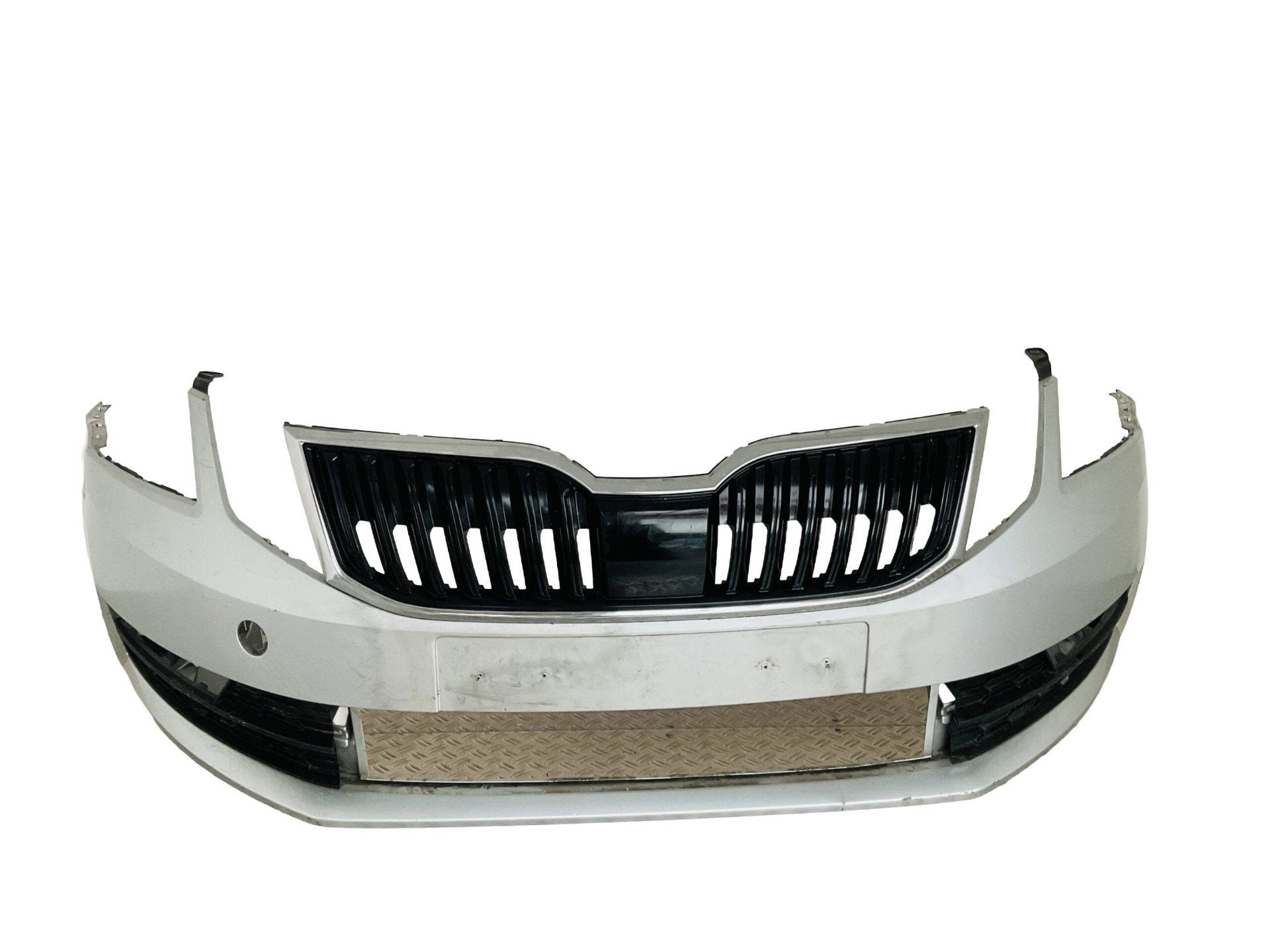 BUMPER Skoda Octavia 3 Facelift 2016-2020 5E0807221n Voorbum, Tr. Vaclava Klementa 869
293 01  Mlada Boleslav, CZ, Skoda, Bumper