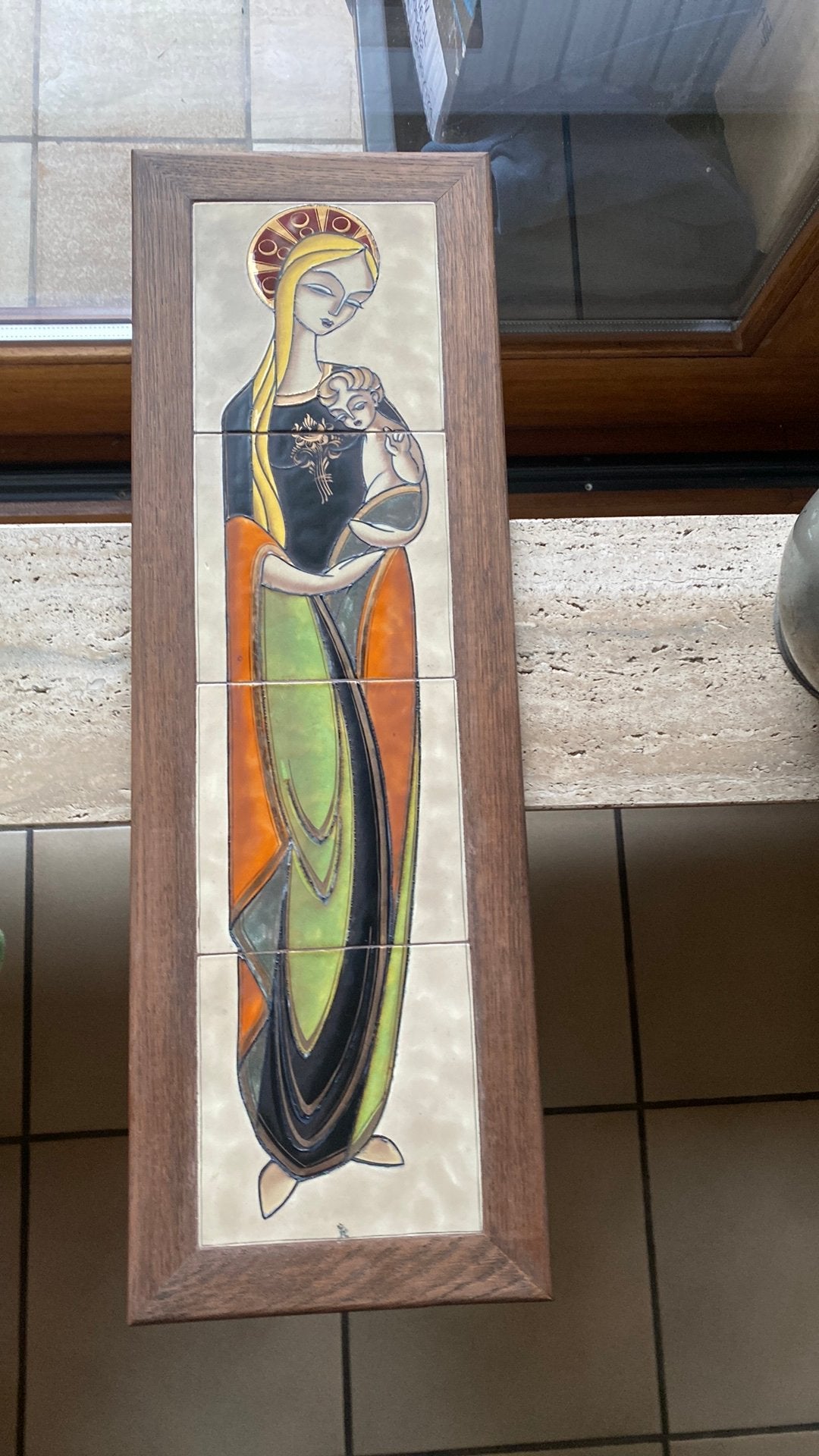 Decoratieve keramiek Naden Mariabeeld, Enlèvement
