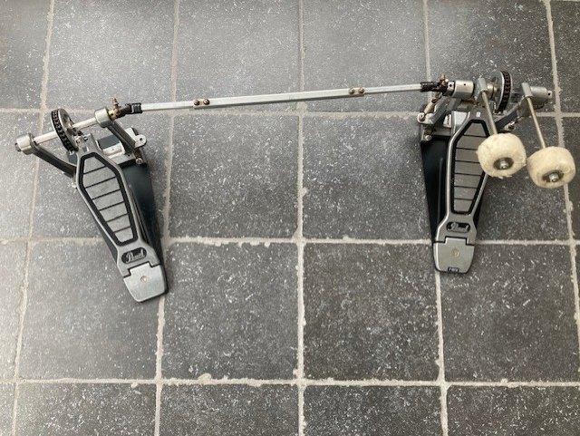 dubbel basdrum pedaal, Muziek en Instrumenten, Drumstellen en Slagwerk, Ophalen, Gebruikt, Pearl