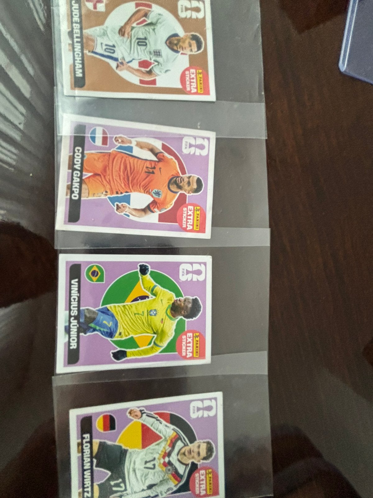 Autocollant supplémentaire pour la coupe du monde de panini, Enlèvement