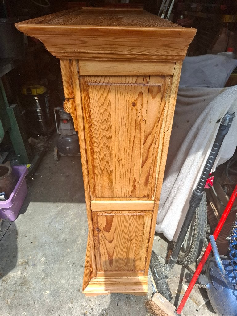 grenen kast, Ophalen