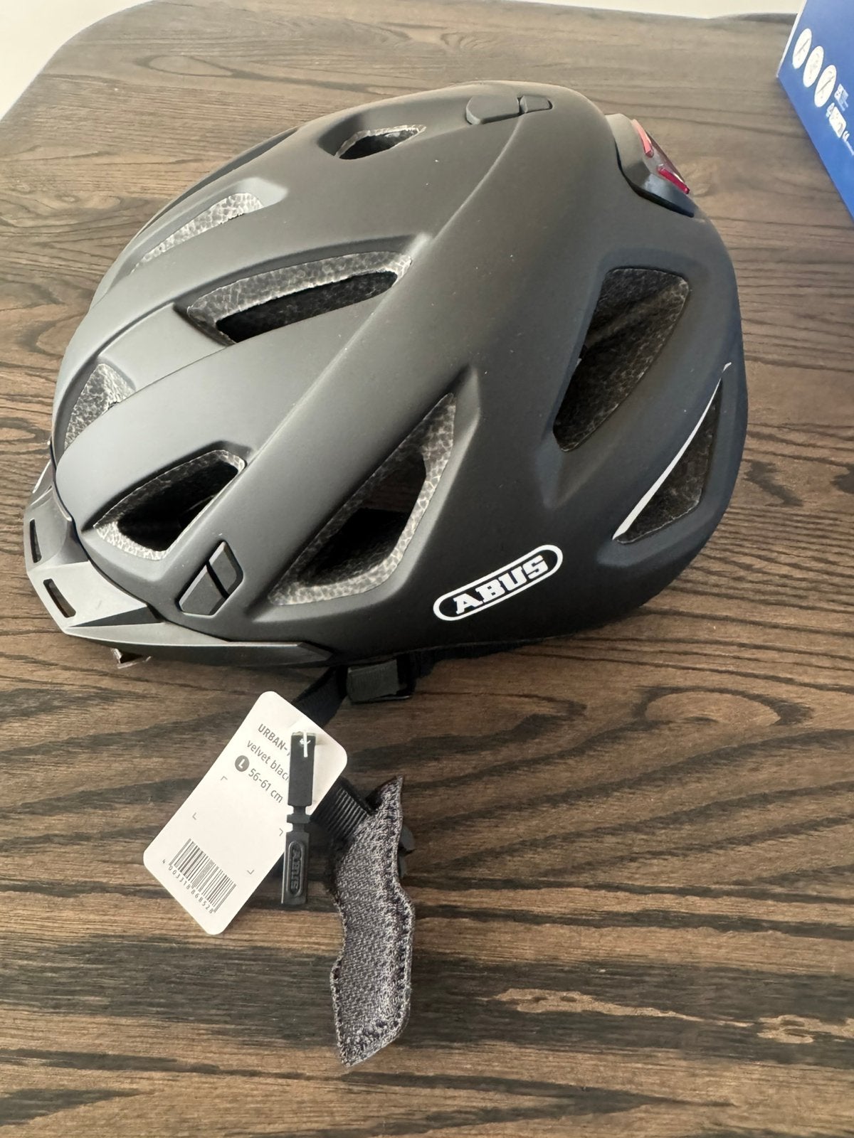 Casque de vélo Abus URBAN-I 3.0 NOUVEAU 30 euros, Vélos & Vélomoteurs, Accessoires vélo | Casques de vélo, Enlèvement, Neuf, L